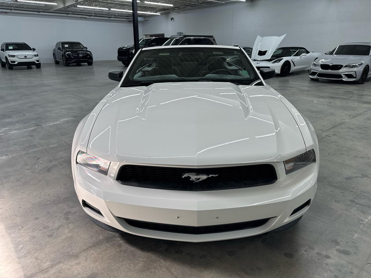 Ford Mustang 2dr Conv V6 2012