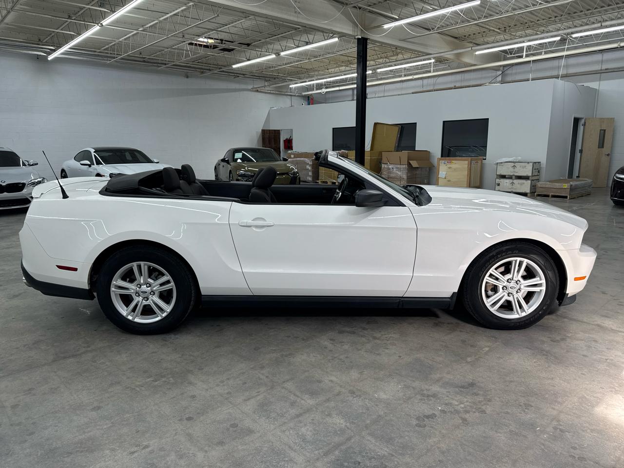 Ford Mustang 2dr Conv V6 2012