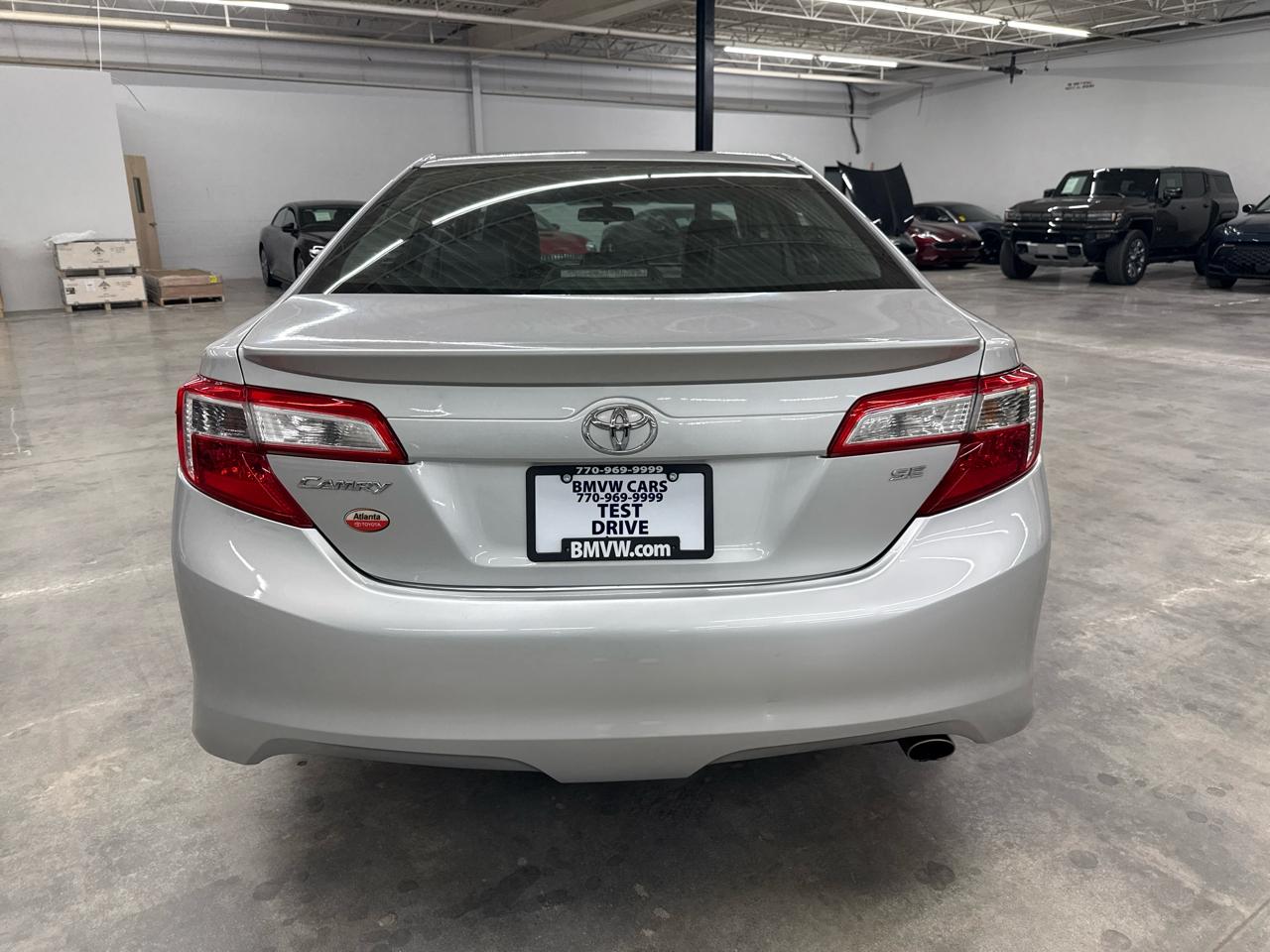 Toyota Camry 4dr Sdn I4 Auto XLE (Natl) 2013