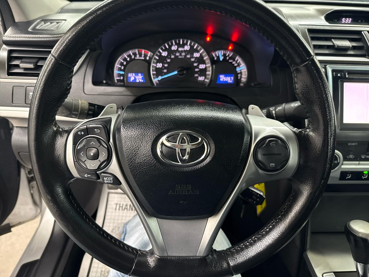 Toyota Camry 4dr Sdn I4 Auto XLE (Natl) 2013