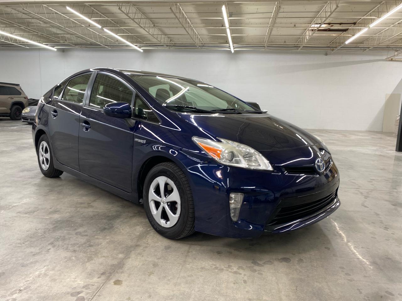Toyota Prius 5dr HB Three (Natl) 2014