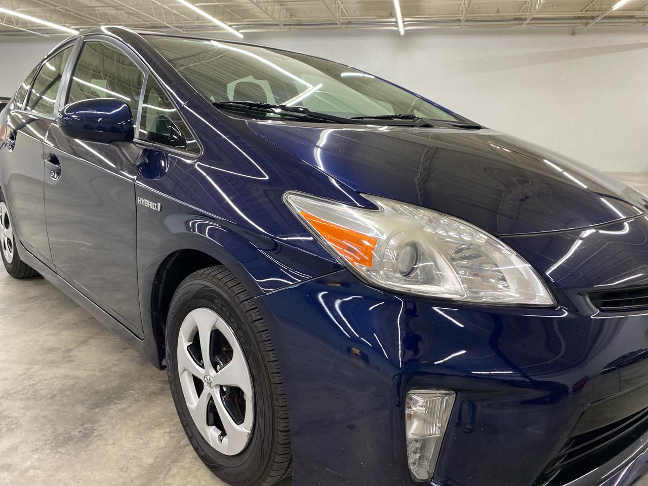 Toyota Prius 5dr HB Three (Natl) 2014
