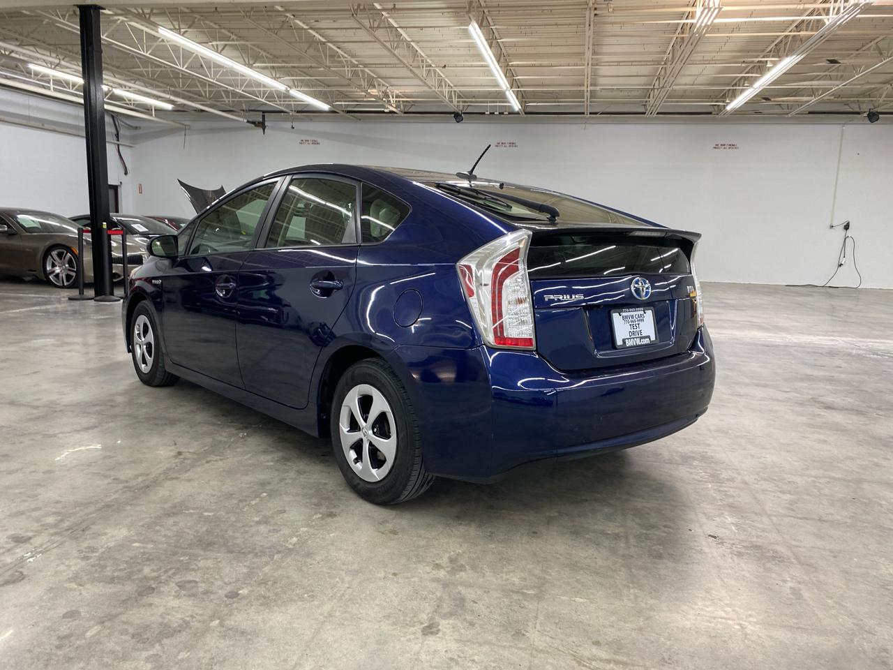 Toyota Prius 5dr HB Three (Natl) 2014