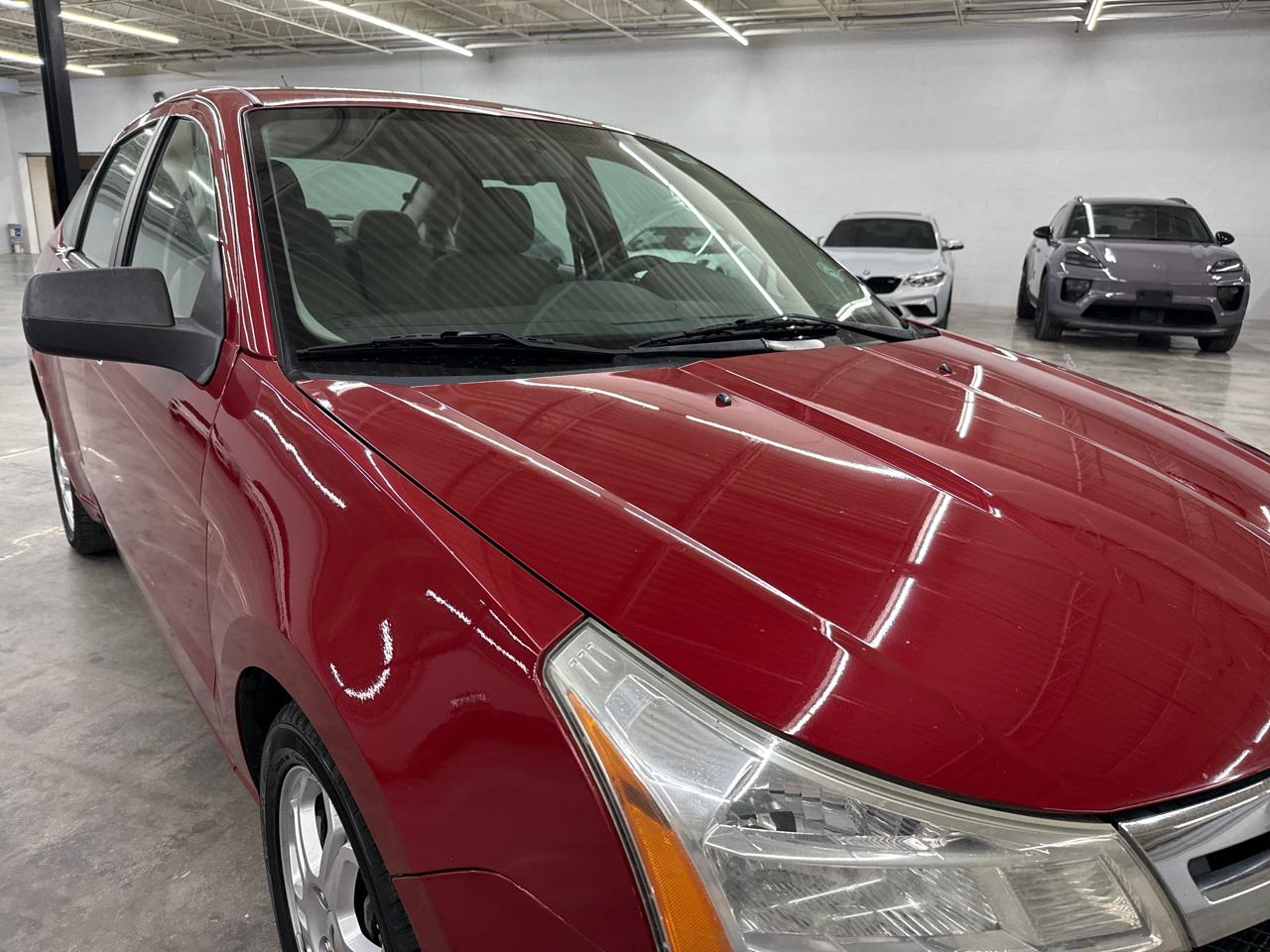 Ford Focus 4dr Sdn SES 2009