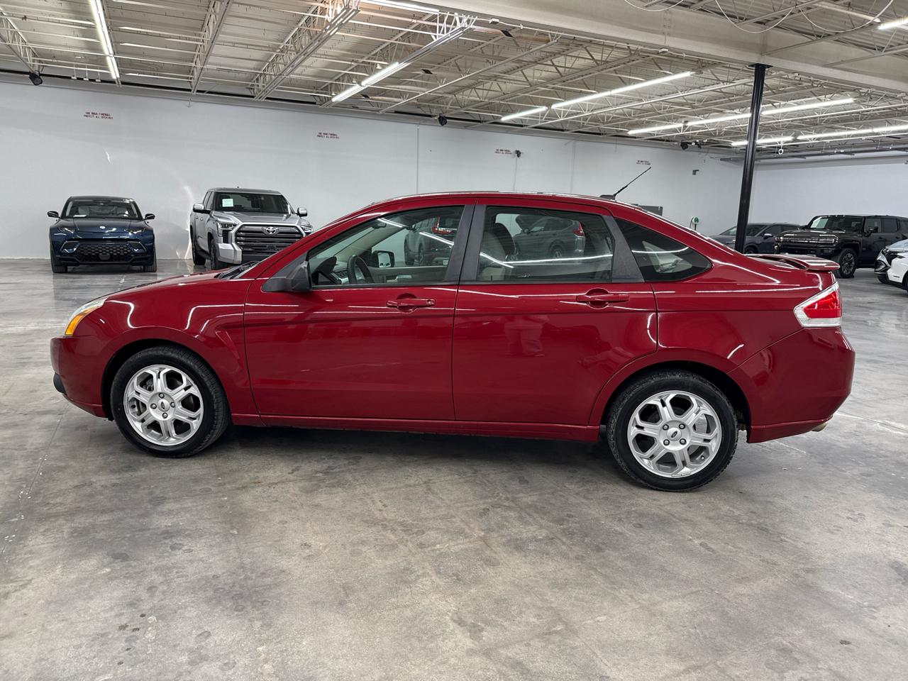 Ford Focus 4dr Sdn SES 2009