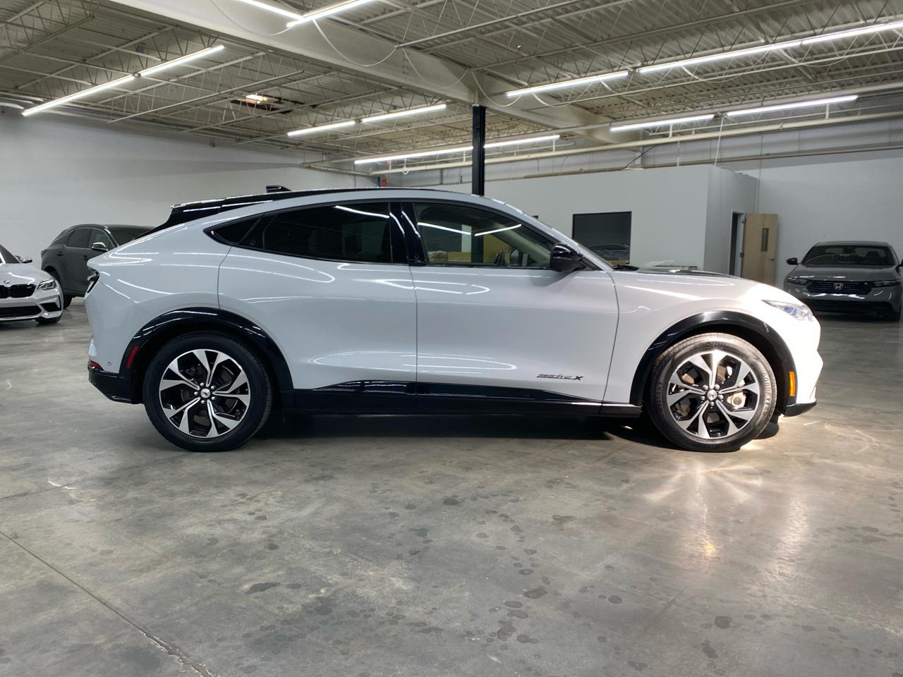 Ford Mustang Mach-E Premium RWD 2021