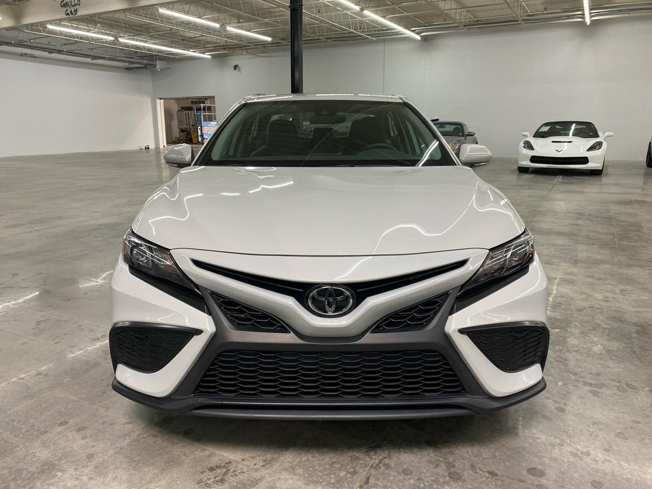 Toyota Camry SE Auto (Natl) 2024
