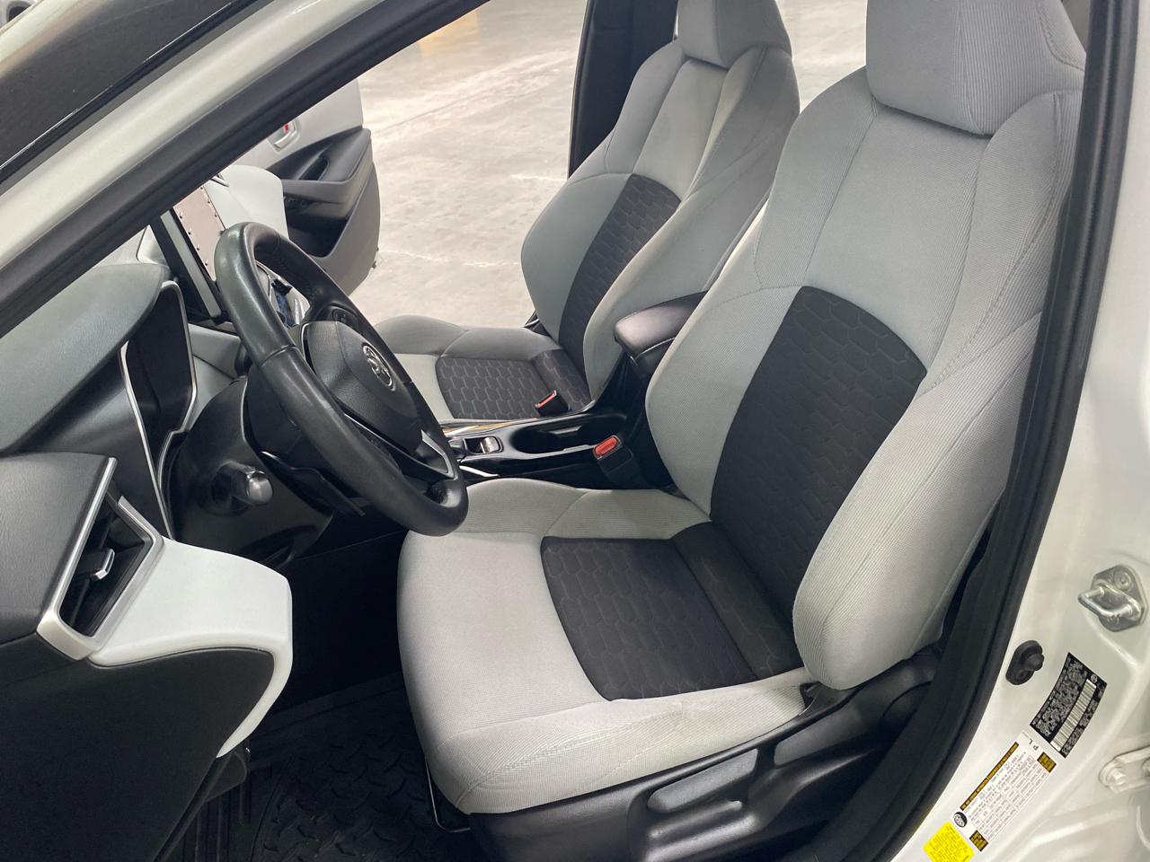 Toyota Corolla Hatchback SE CVT (Natl) 2022