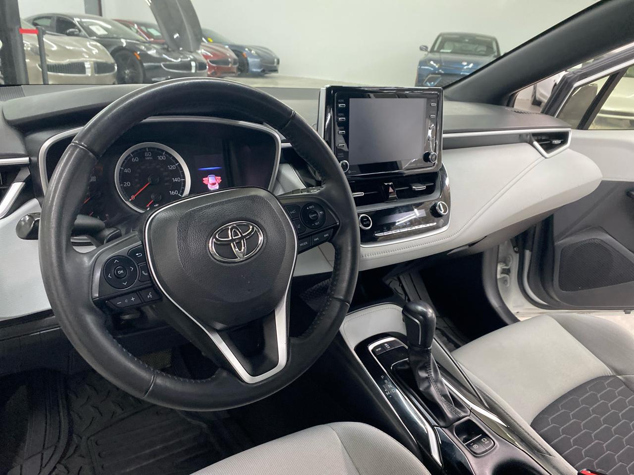 Toyota Corolla Hatchback SE CVT (Natl) 2022