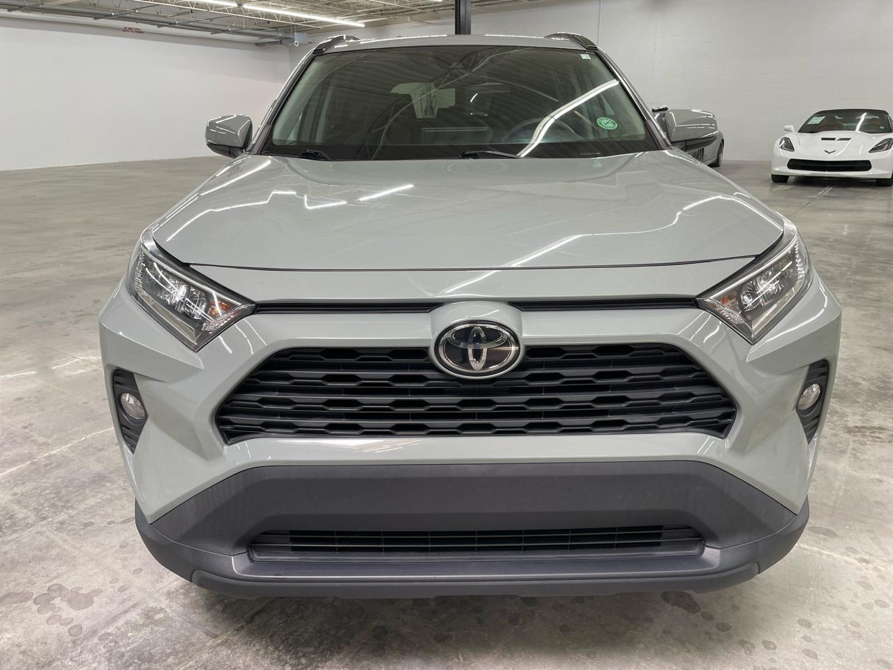 Toyota RAV4 XLE FWD (Natl) 2021