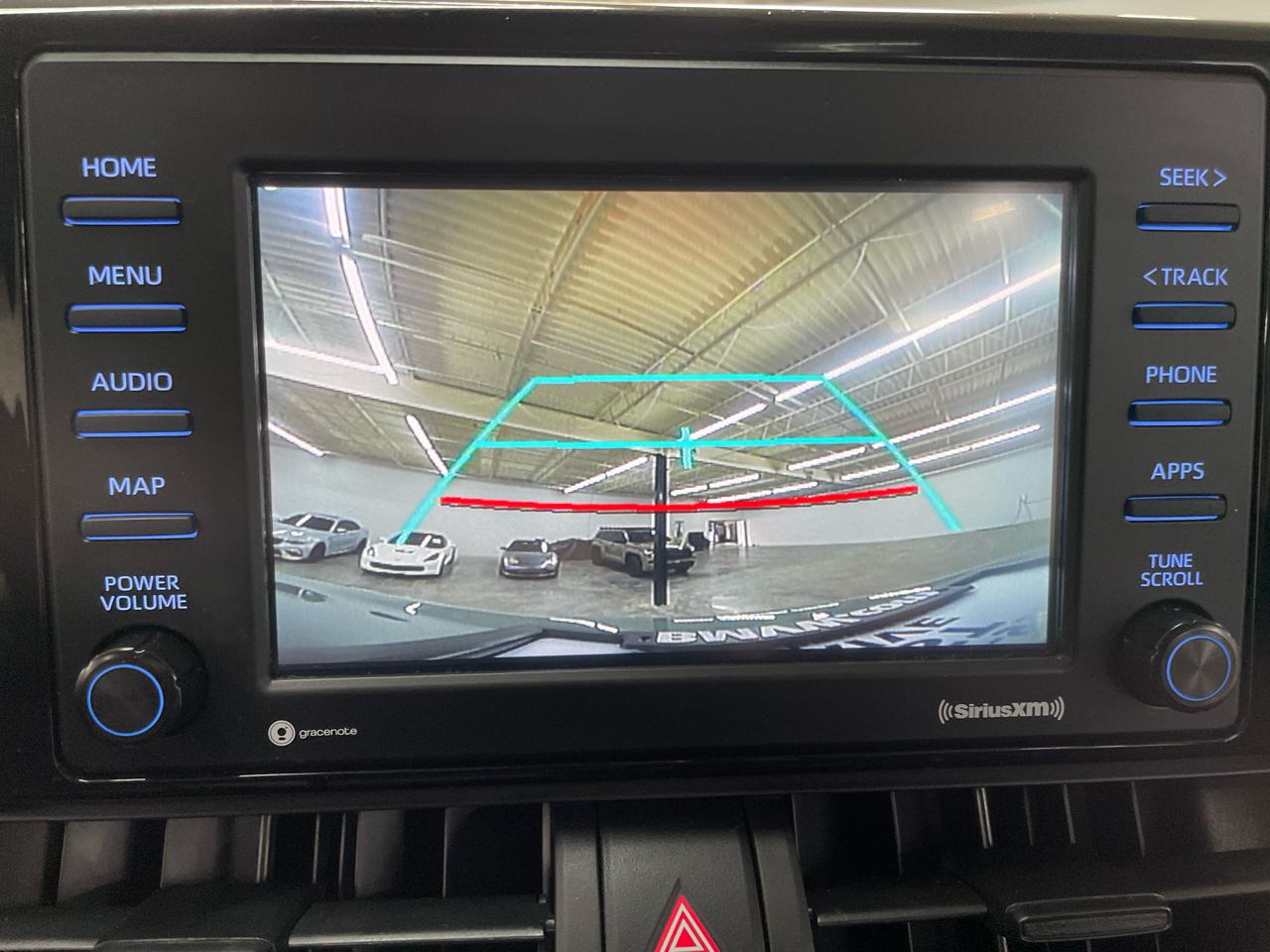 Toyota RAV4 XLE FWD (Natl) 2021