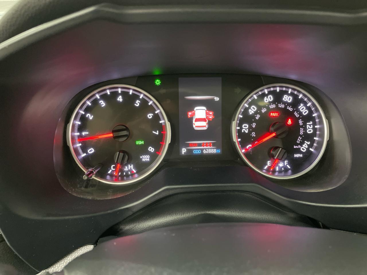 Toyota RAV4 XLE FWD (Natl) 2021