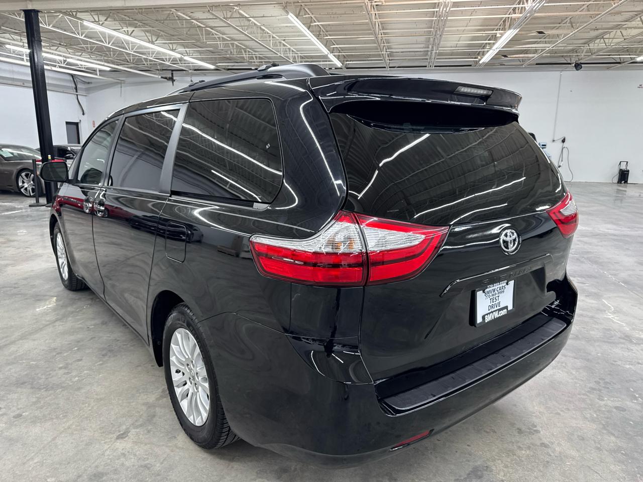 Toyota Sienna 5dr 8-Pass Van XLE Premium FWD (Natl) 2015