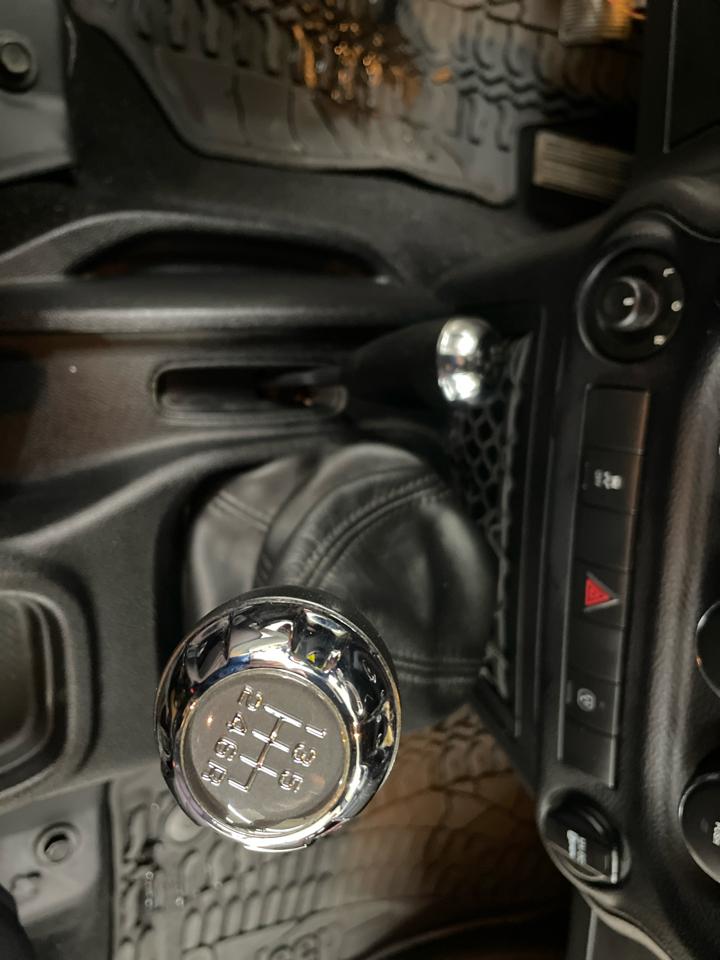 Jeep Wrangler Unlimited 4WD 4dr Sahara 2014