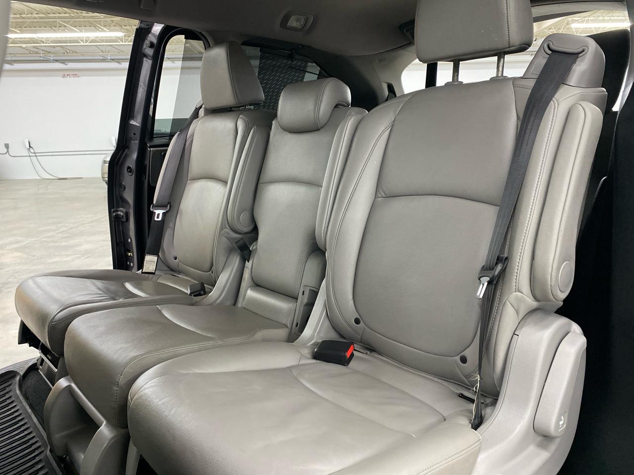 Honda Odyssey Touring Auto 2018