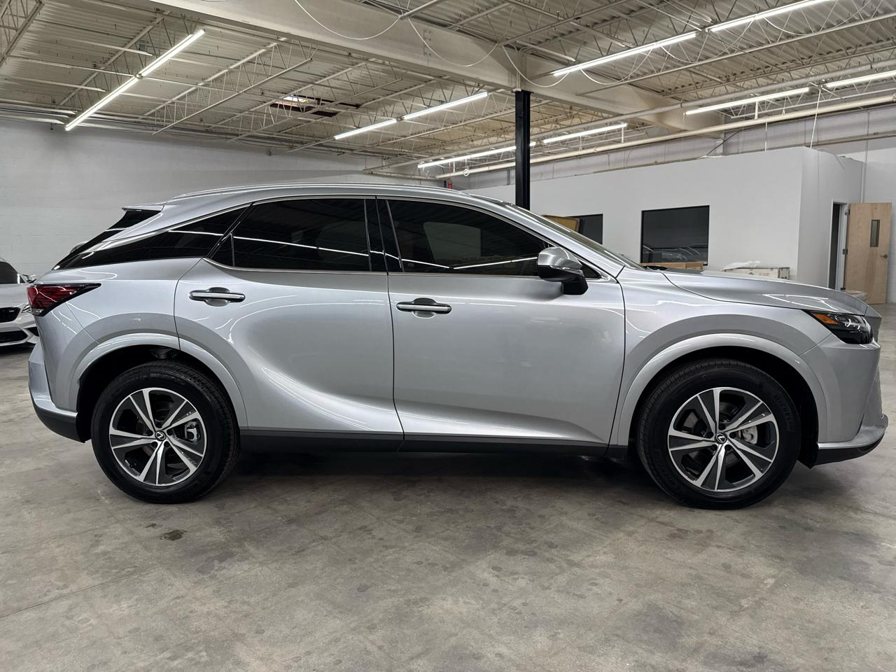 Lexus RX RX 350h AWD 2025