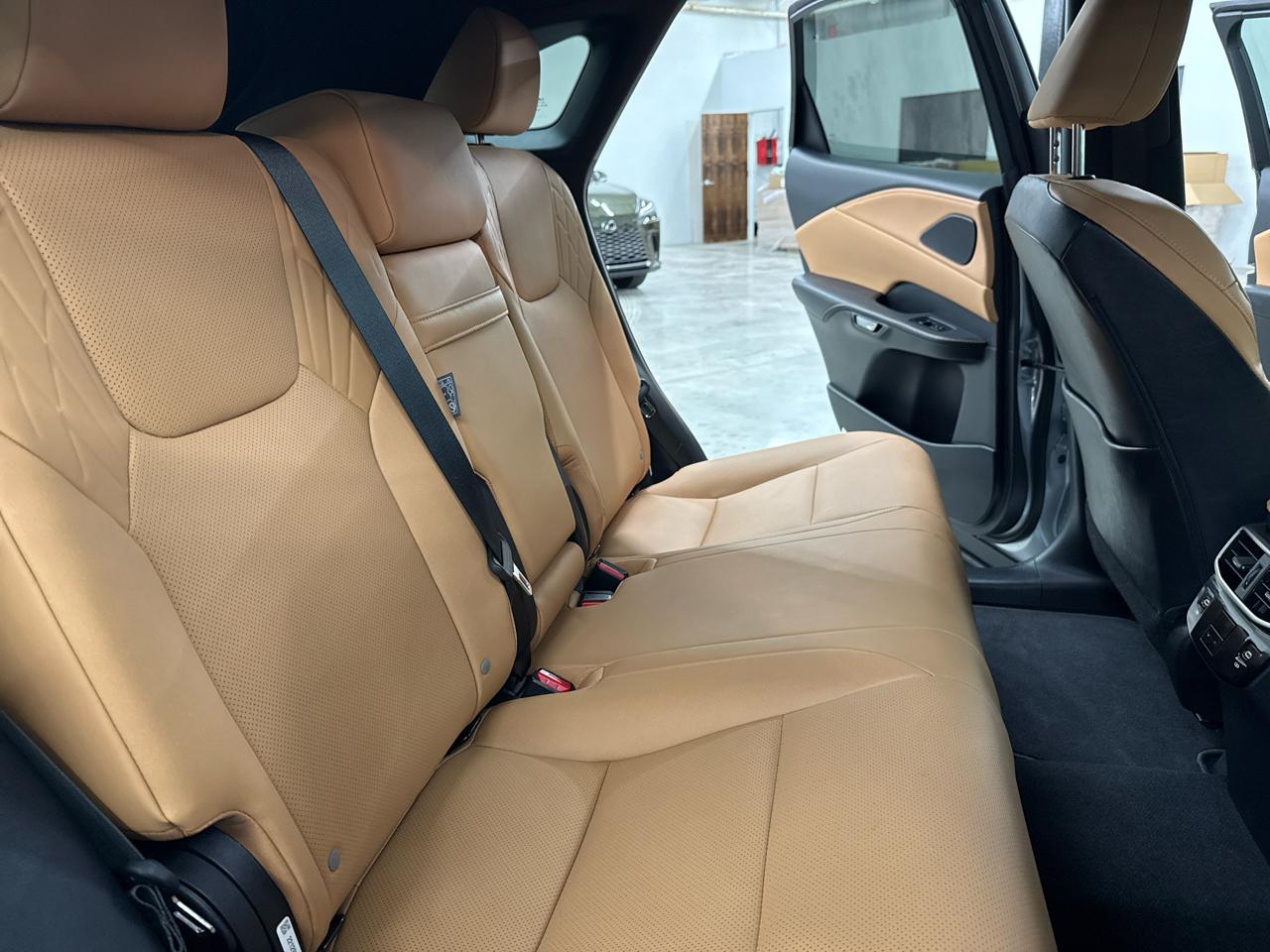 Lexus RX RX 350h AWD 2025