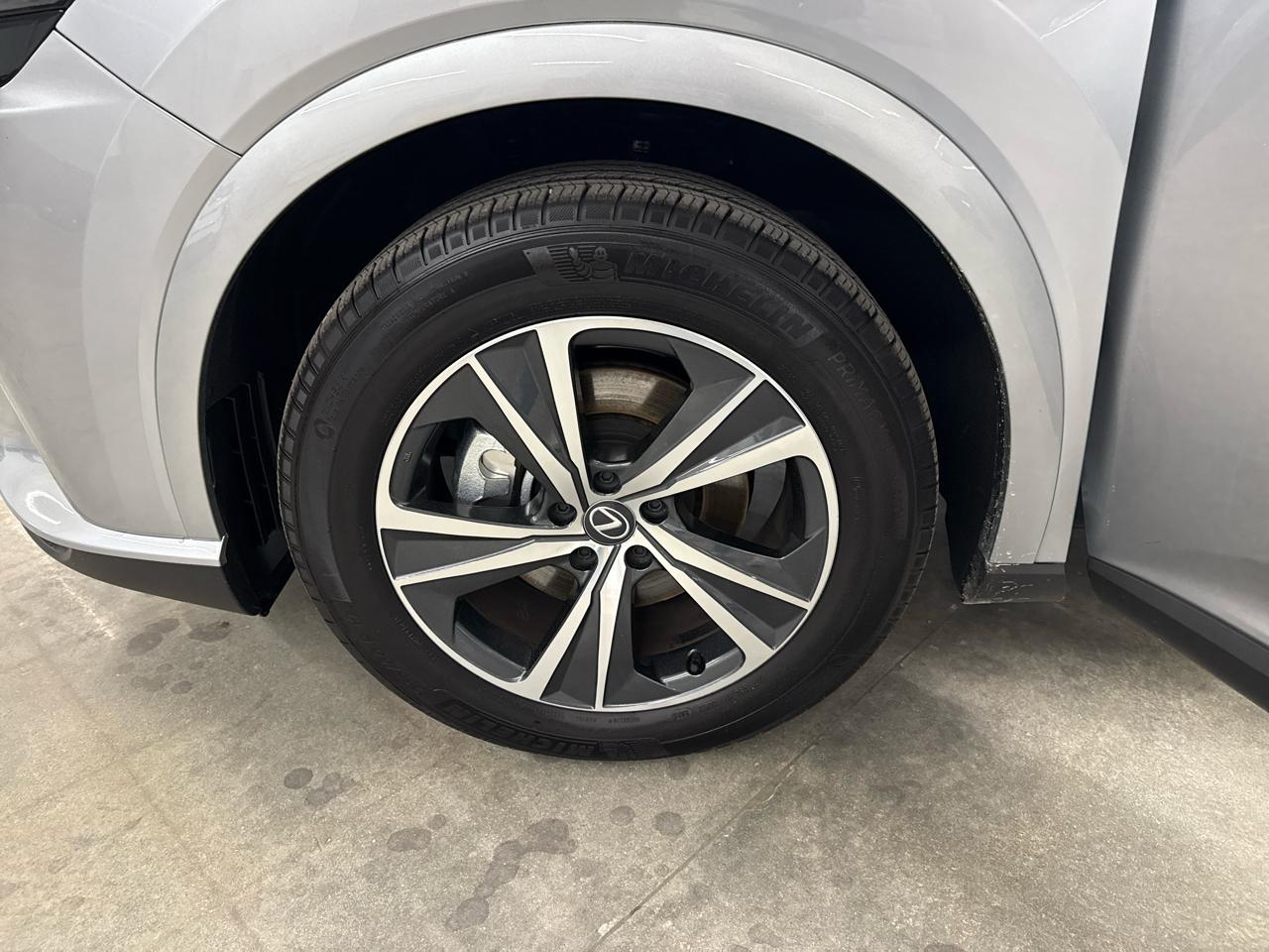 Lexus RX RX 350h AWD 2025