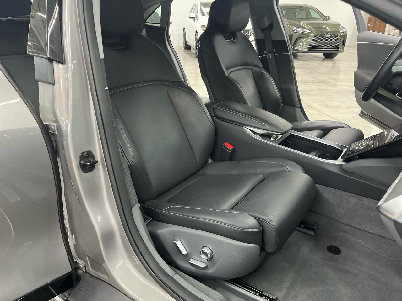 Lucid Air Pure RWD 2025