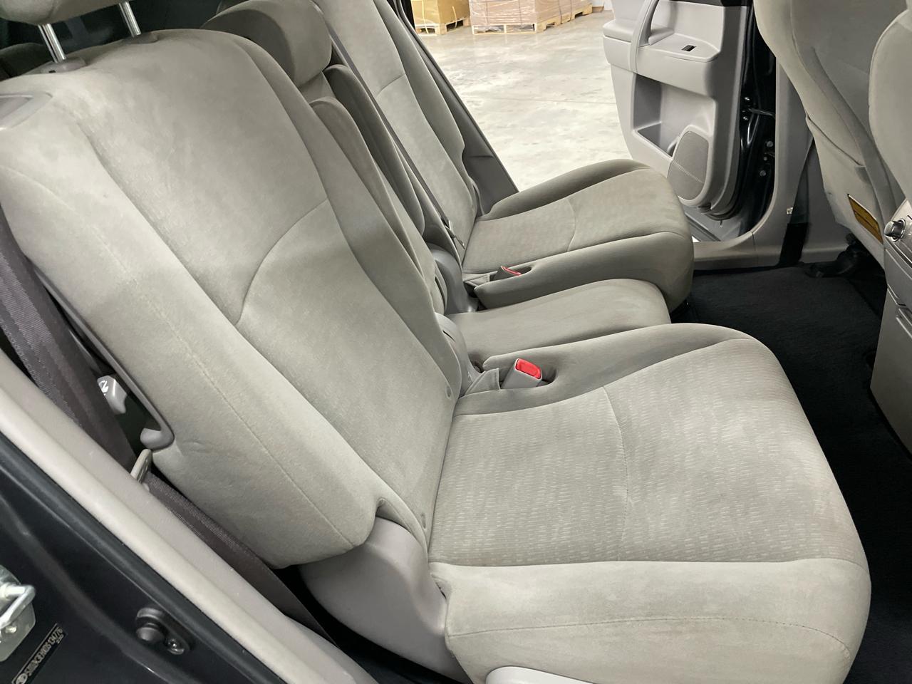 Toyota Highlander FWD 4dr V6 (Natl) 2013