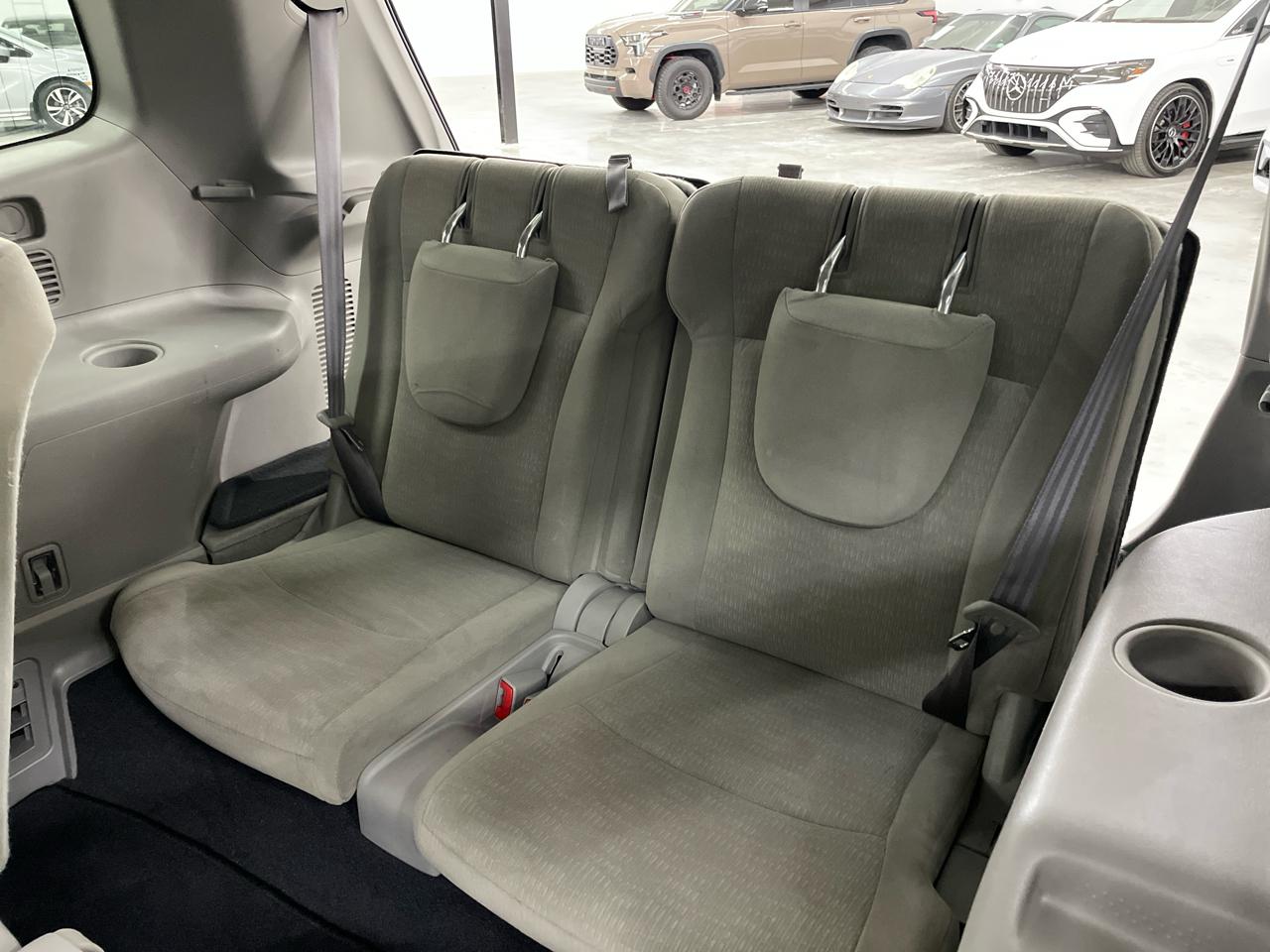 Toyota Highlander FWD 4dr V6 (Natl) 2013