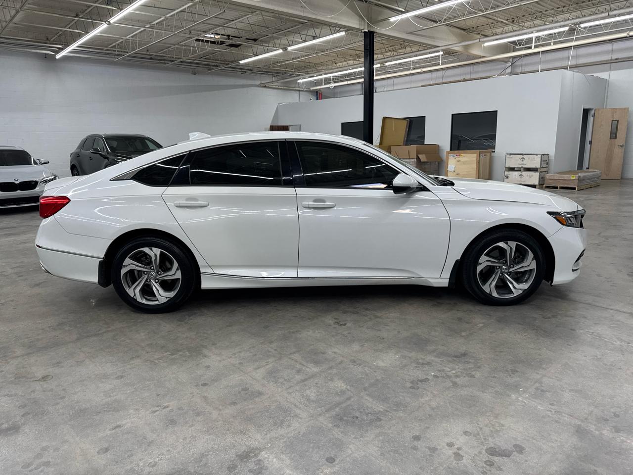 Honda Accord Sedan EX-L 2.0T Auto 2019