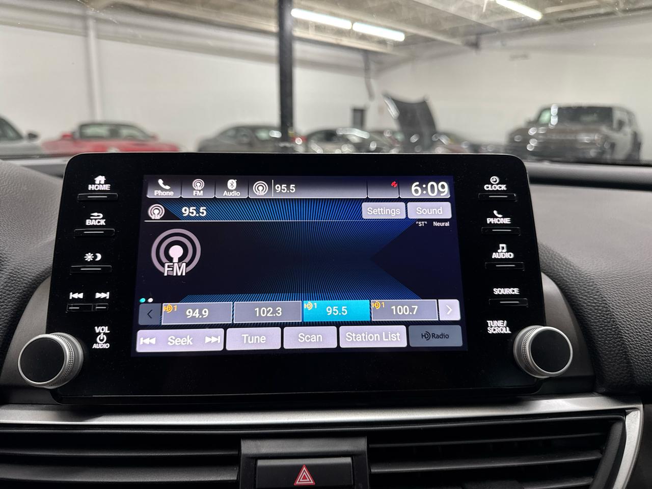 Honda Accord Sedan EX-L 2.0T Auto 2019