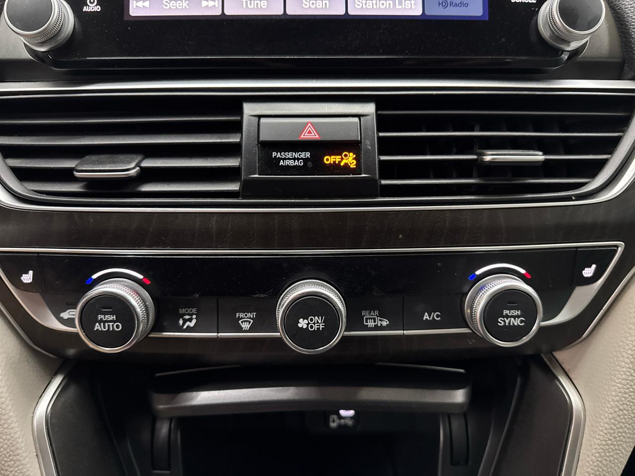 Honda Accord Sedan EX-L 2.0T Auto 2019