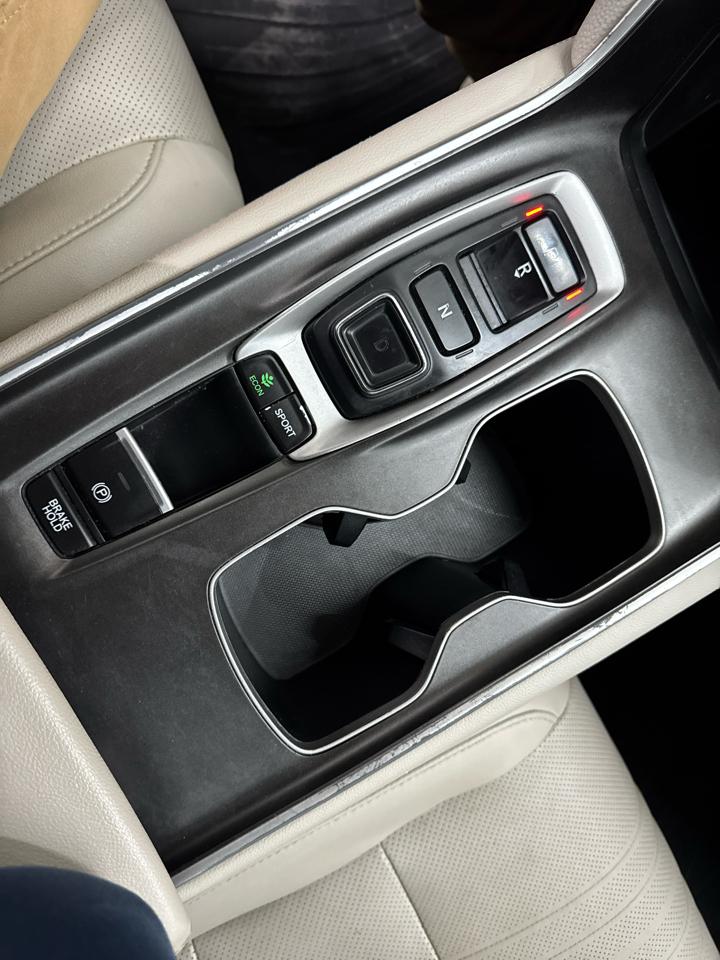 Honda Accord Sedan EX-L 2.0T Auto 2019