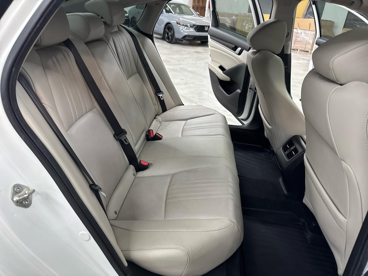 Honda Accord Sedan EX-L 2.0T Auto 2019