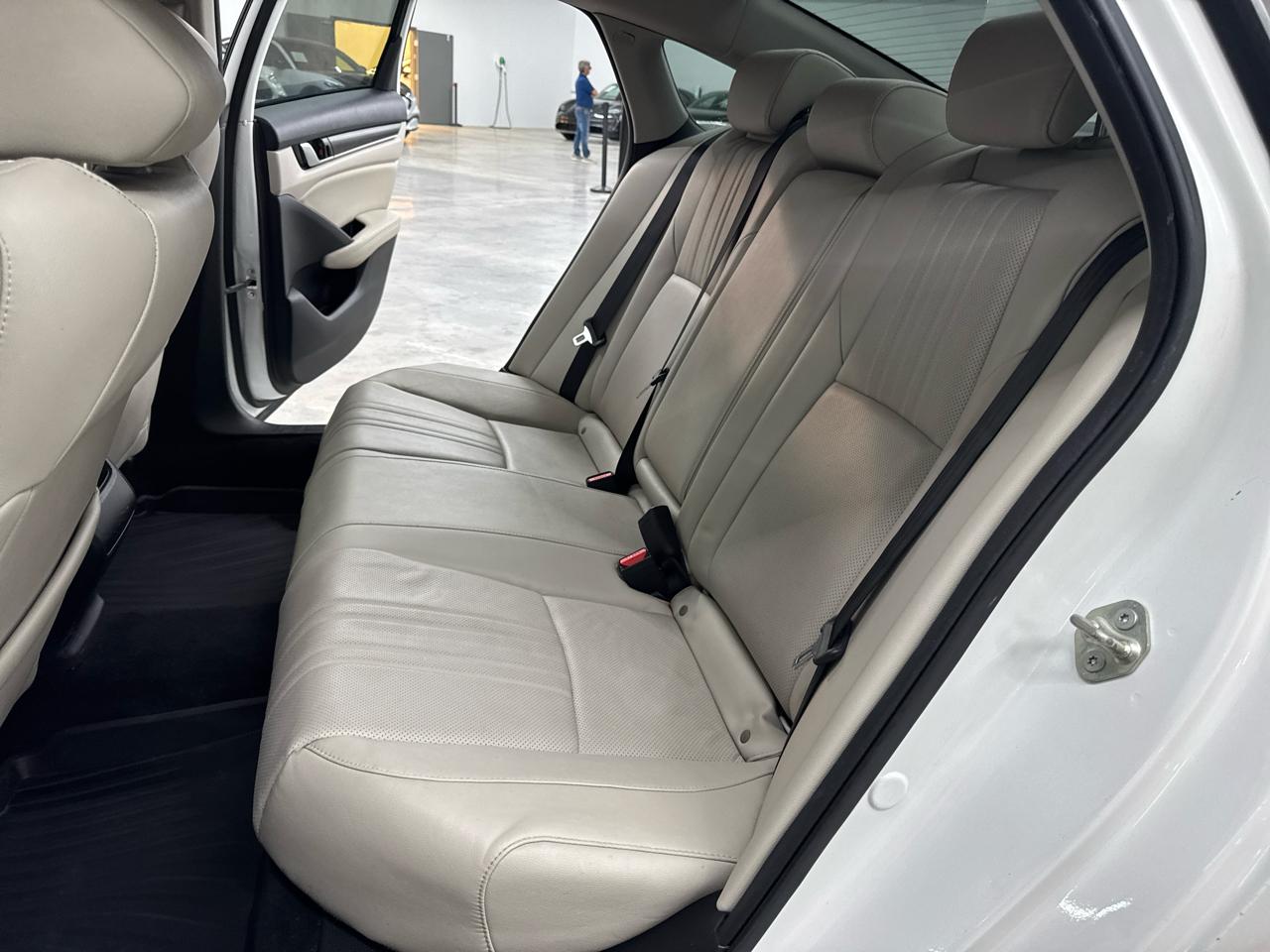 Honda Accord Sedan EX-L 2.0T Auto 2019