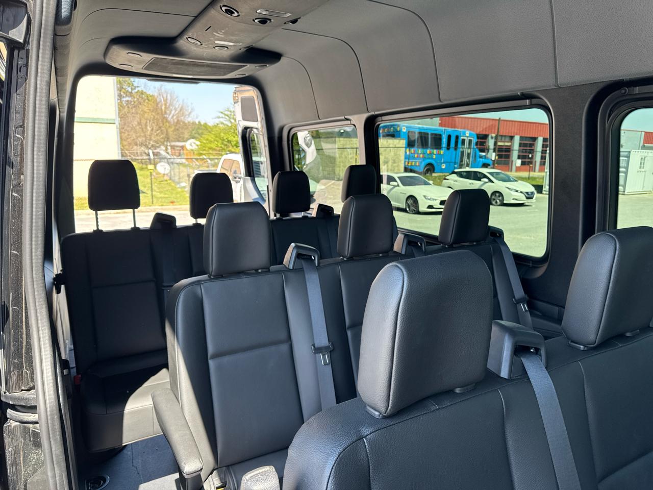 Mercedes-Benz Sprinter Passenger Van 2500 High Roof V6 170" RWD 2020