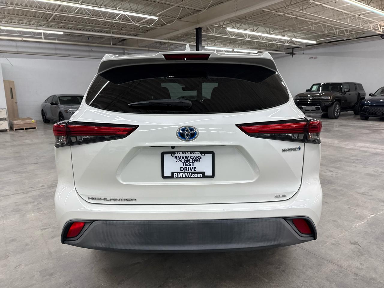 Toyota Highlander Hybrid XLE FWD (Natl) 2020