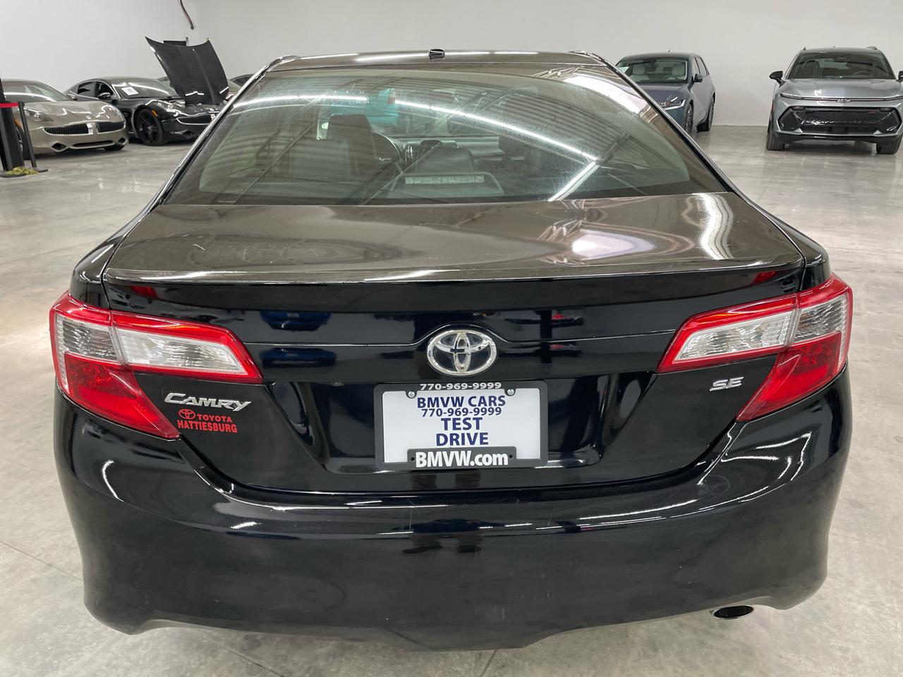 Toyota Camry SE 2014