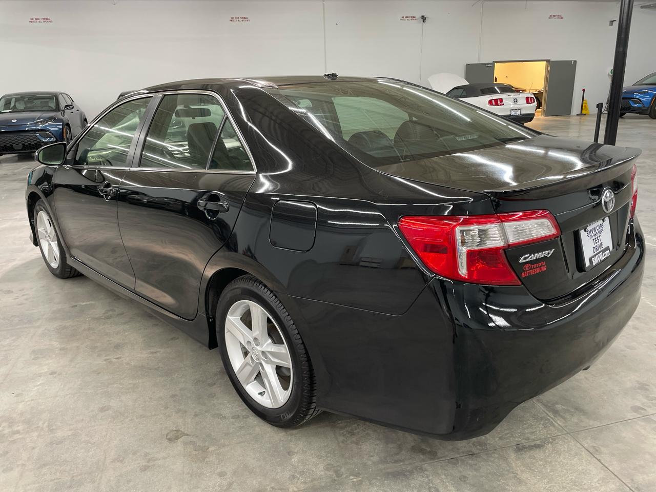 Toyota Camry SE 2014