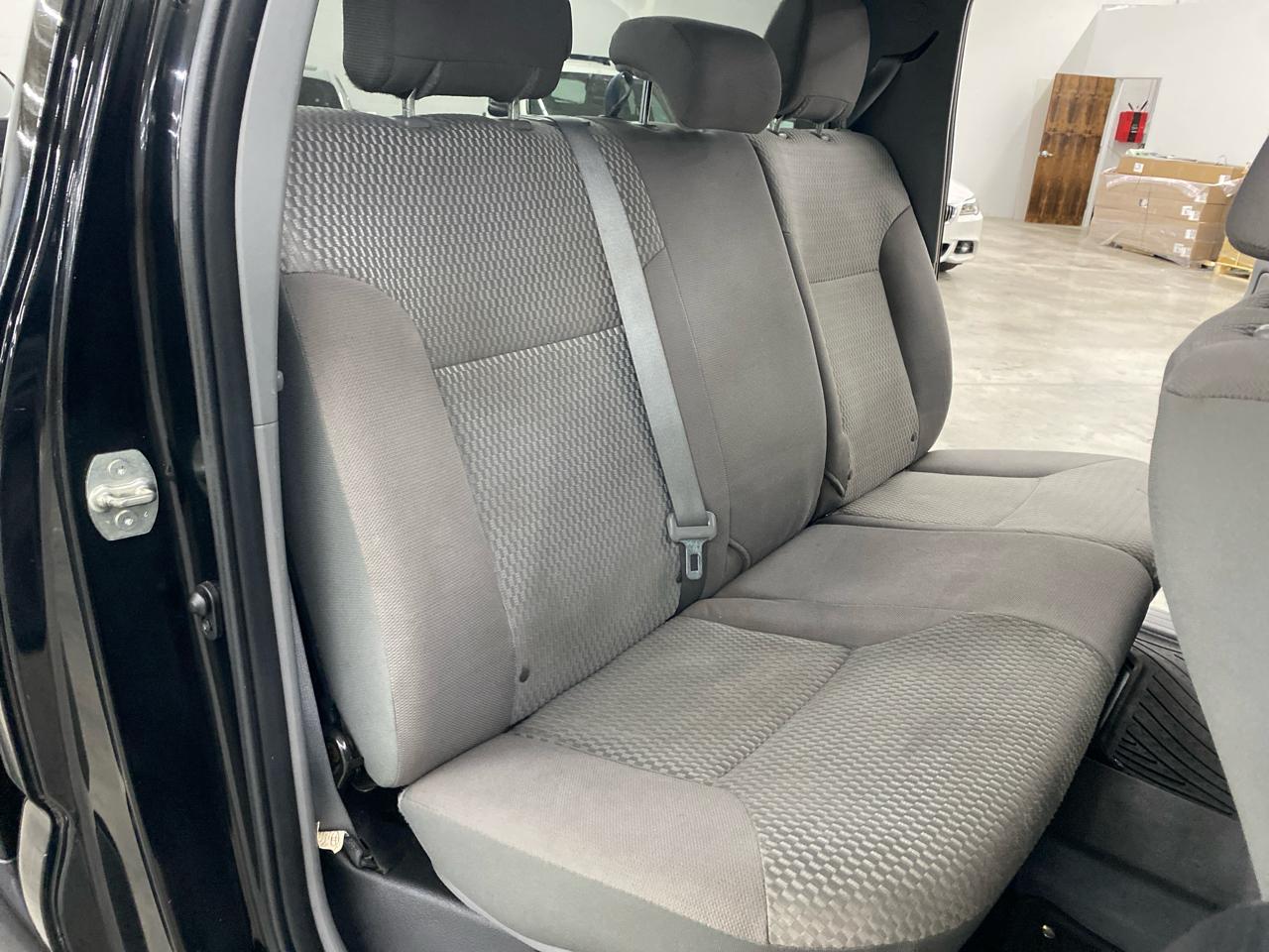 Toyota Tacoma 4WD Double Cab V6 MT (Natl) 2014