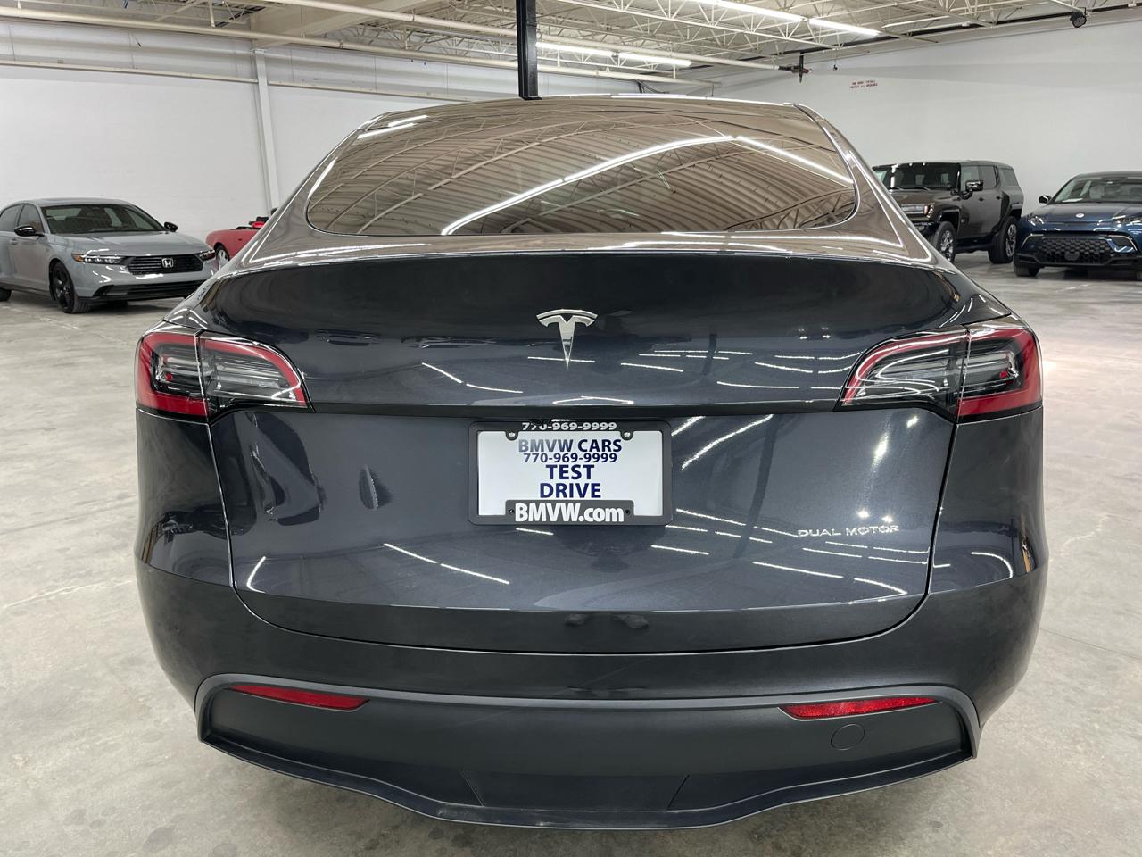Tesla Model Y Long Range AWD 2024