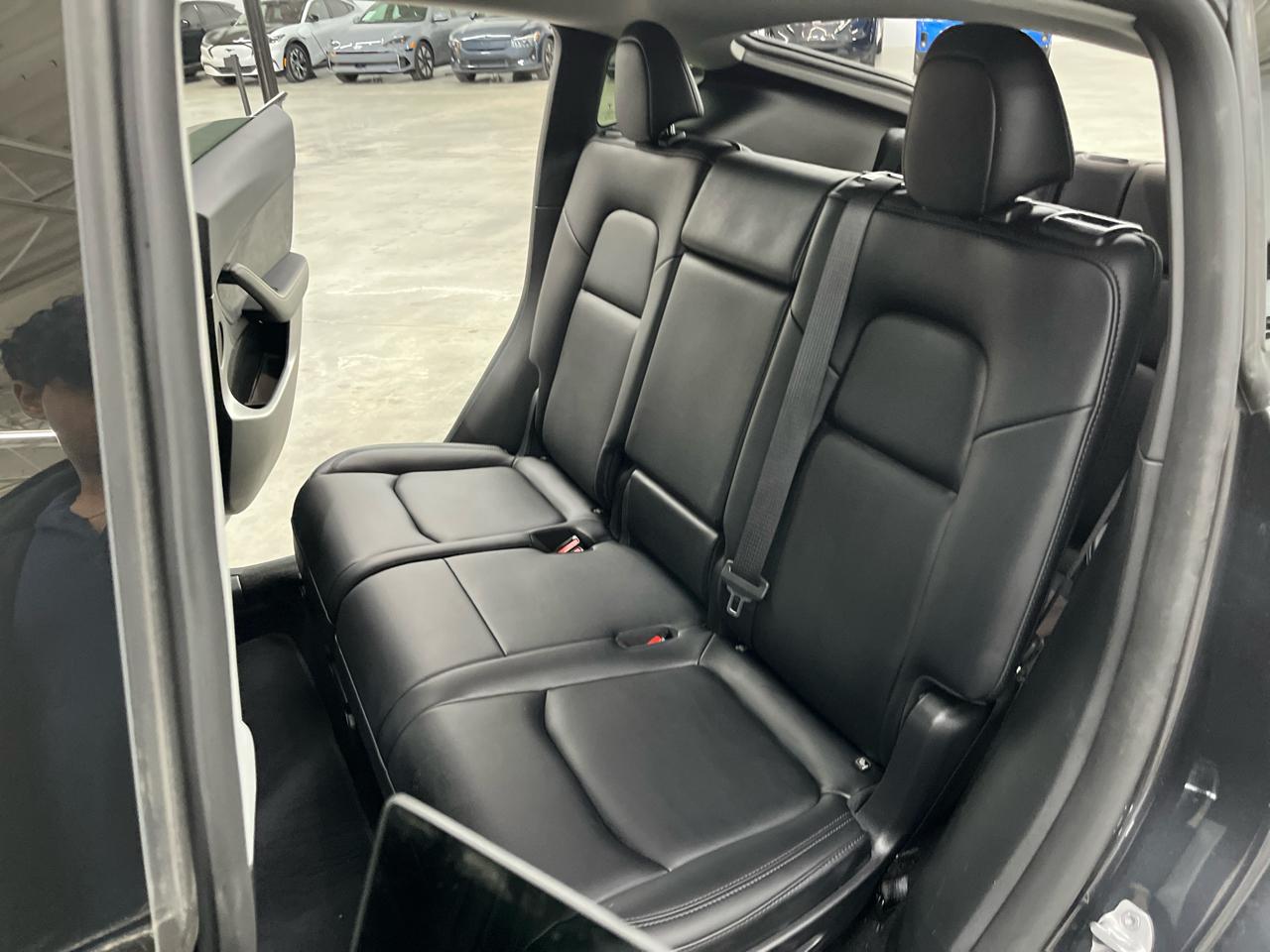 Tesla Model Y Long Range AWD 2024