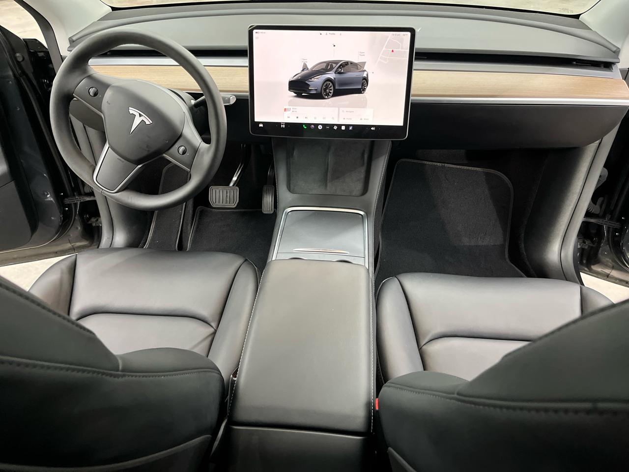 Tesla Model Y Long Range AWD 2024