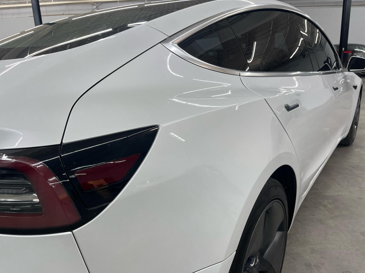 Tesla Model 3 Standard Range Plus RWD 2020
