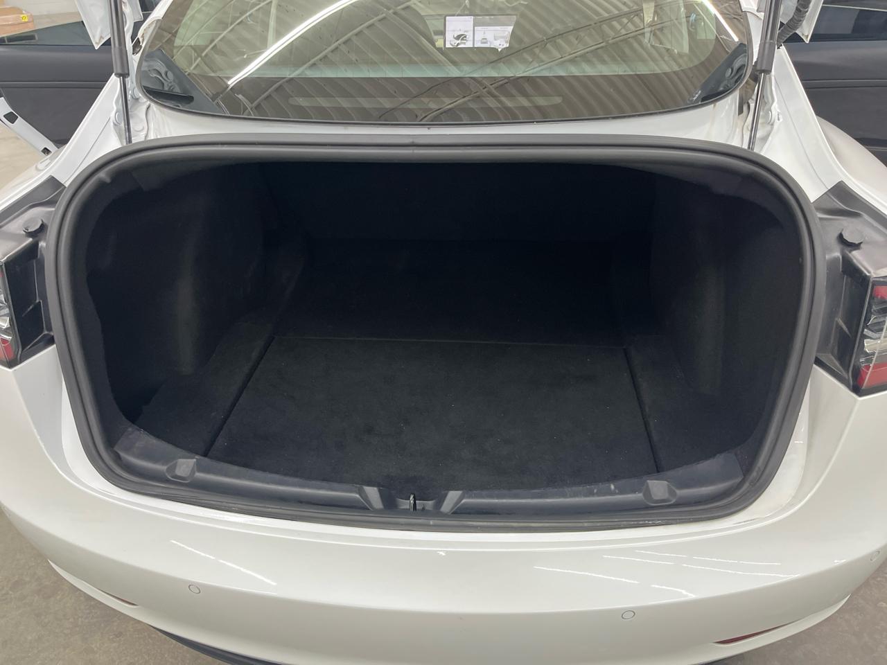 Tesla Model 3 Standard Range Plus RWD 2020