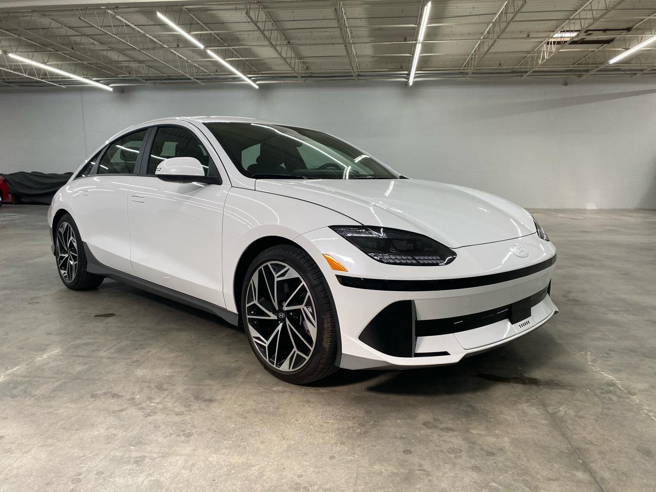 Hyundai Ioniq 6 SEL AWD 2025