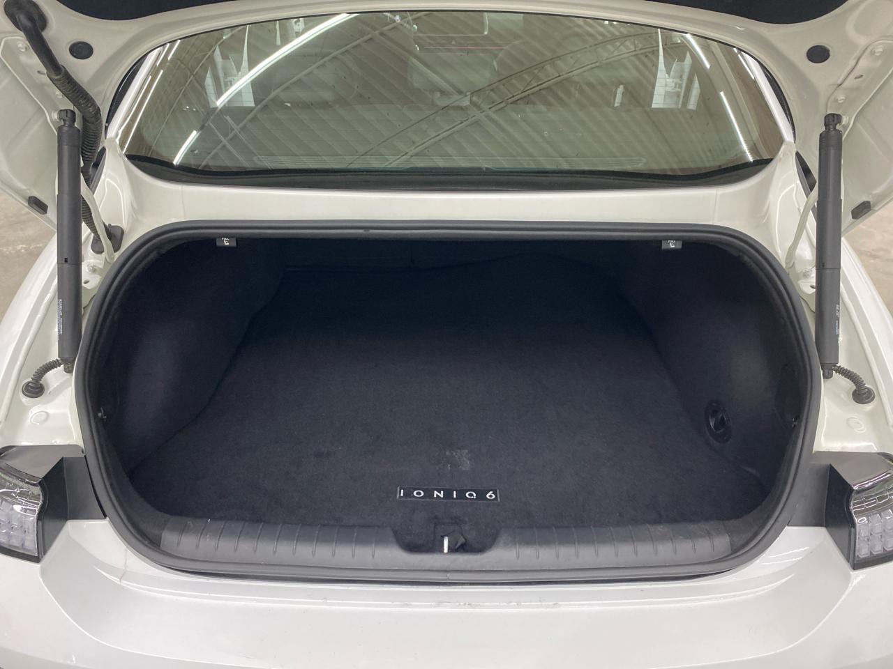 Hyundai Ioniq 6 SEL AWD 2025