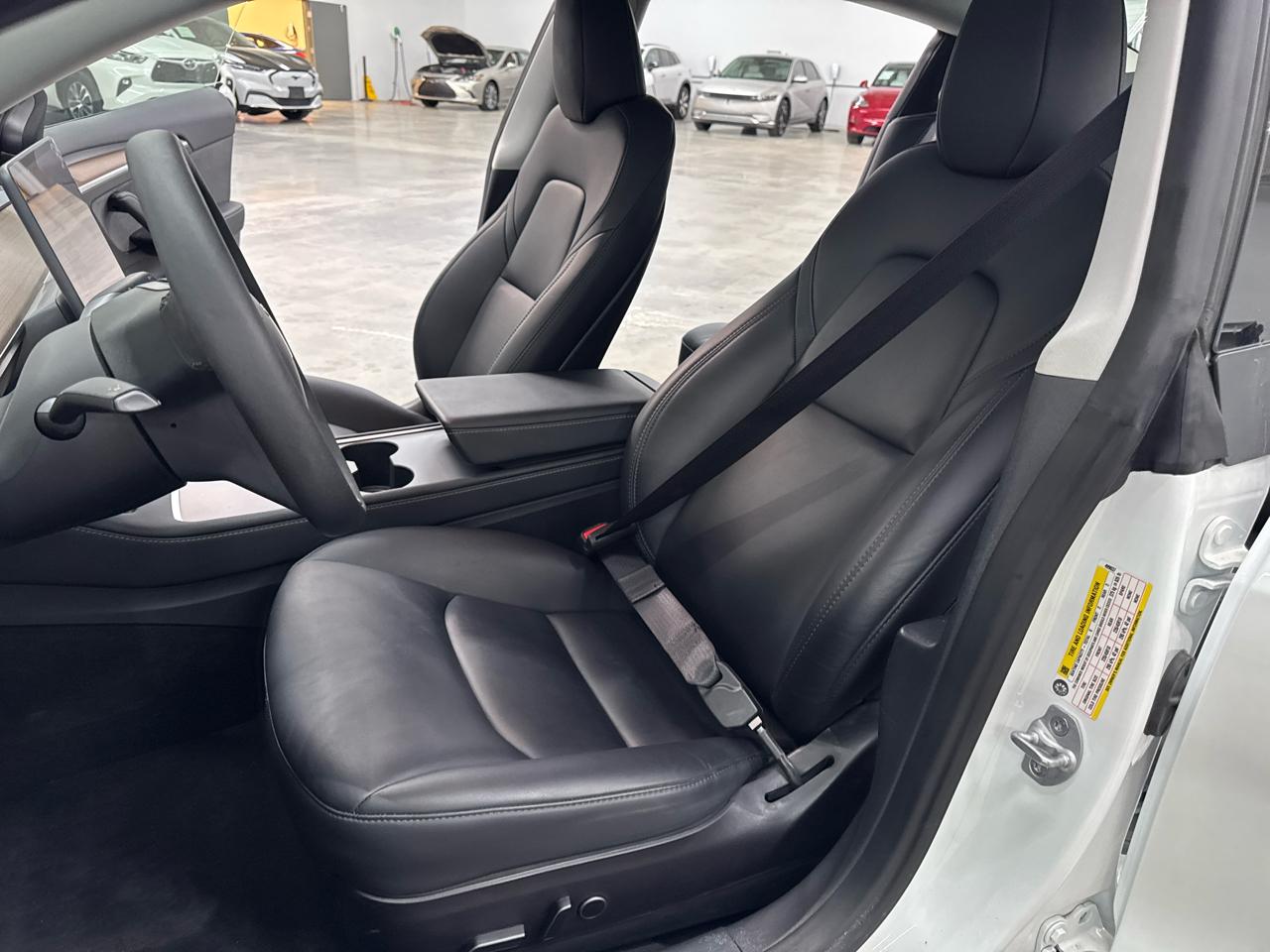 Tesla Model 3 Standard Range Plus RWD 2023