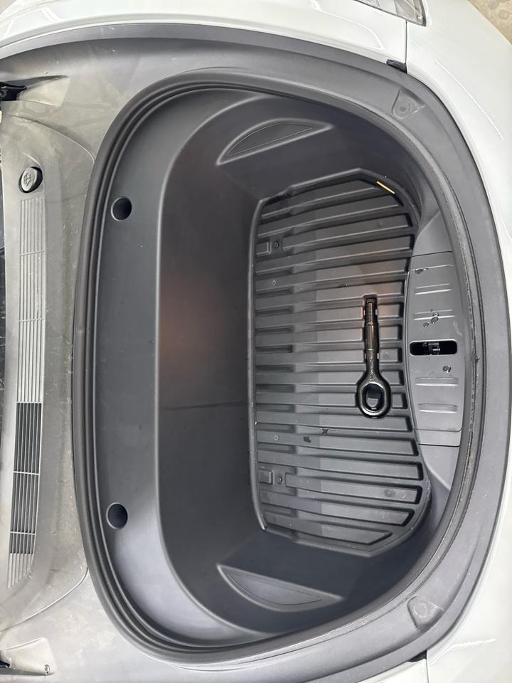 Tesla Model 3 Standard Range Plus RWD 2023