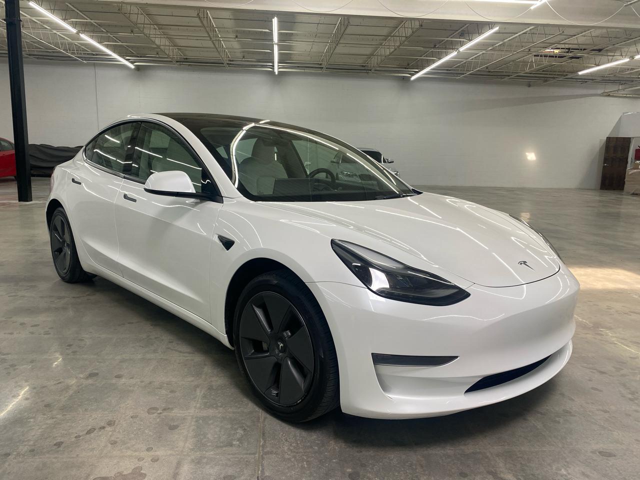 Tesla Model 3 Standard Range Plus RWD 2023