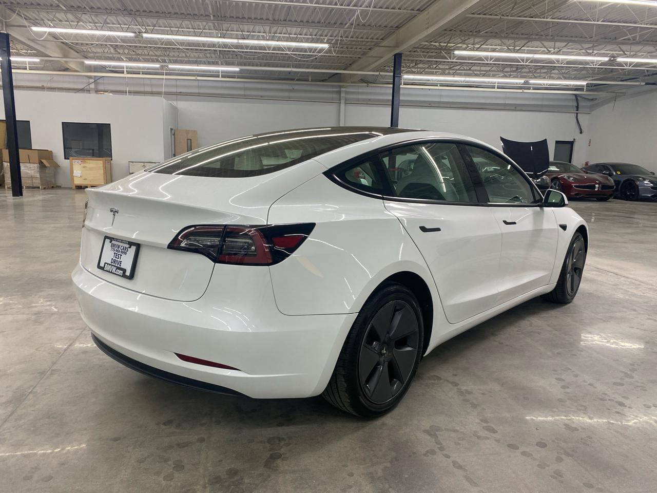 Tesla Model 3 Standard Range Plus RWD 2023