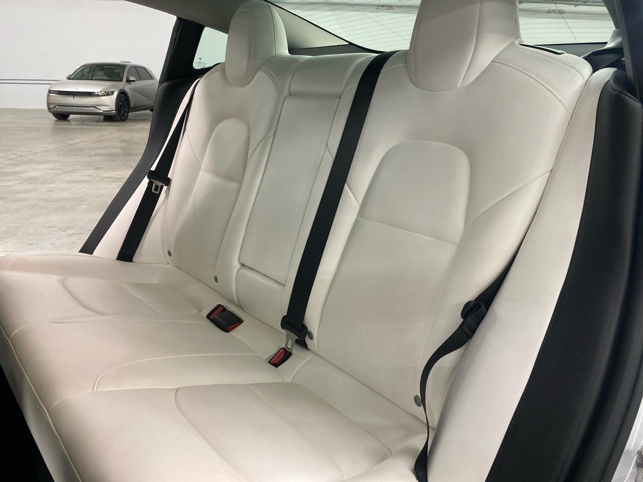 Tesla Model 3 Standard Range Plus RWD 2023