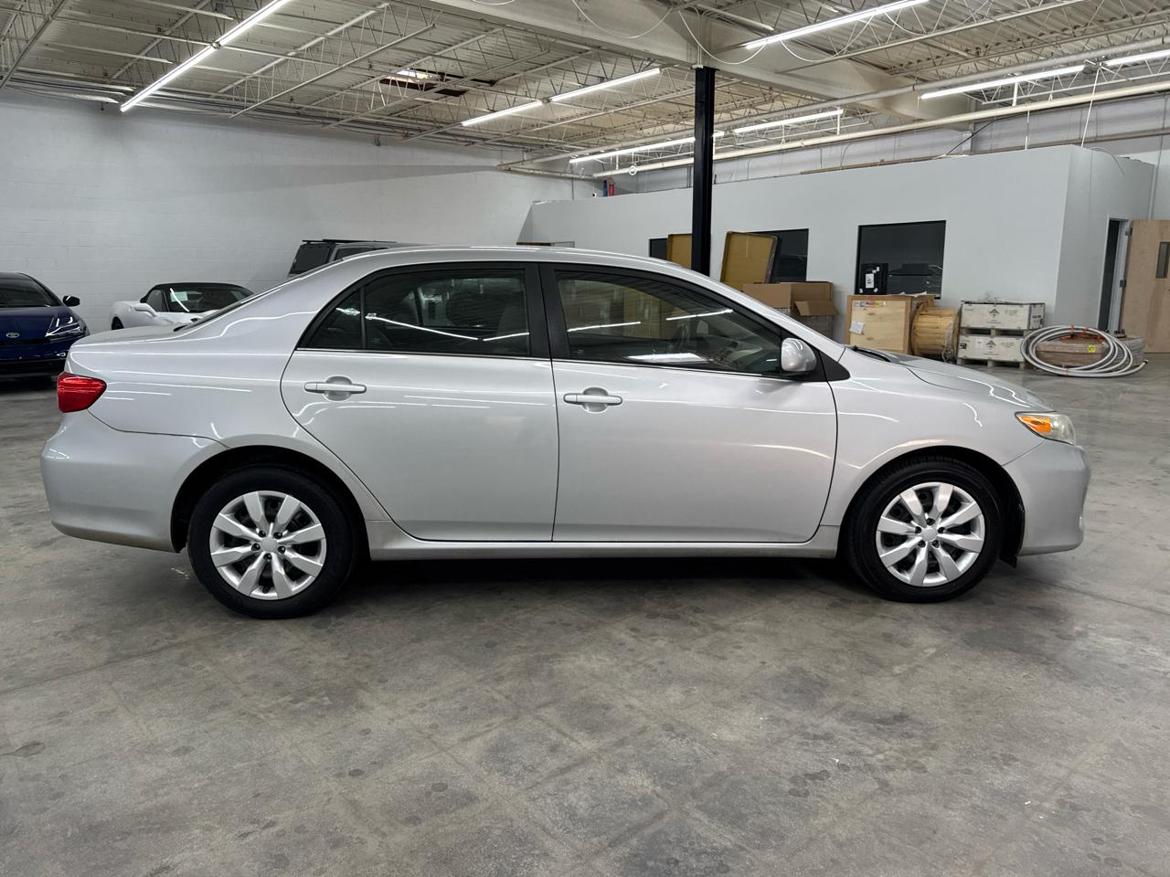 Toyota Corolla 4dr Sdn Auto L (Natl) 2013