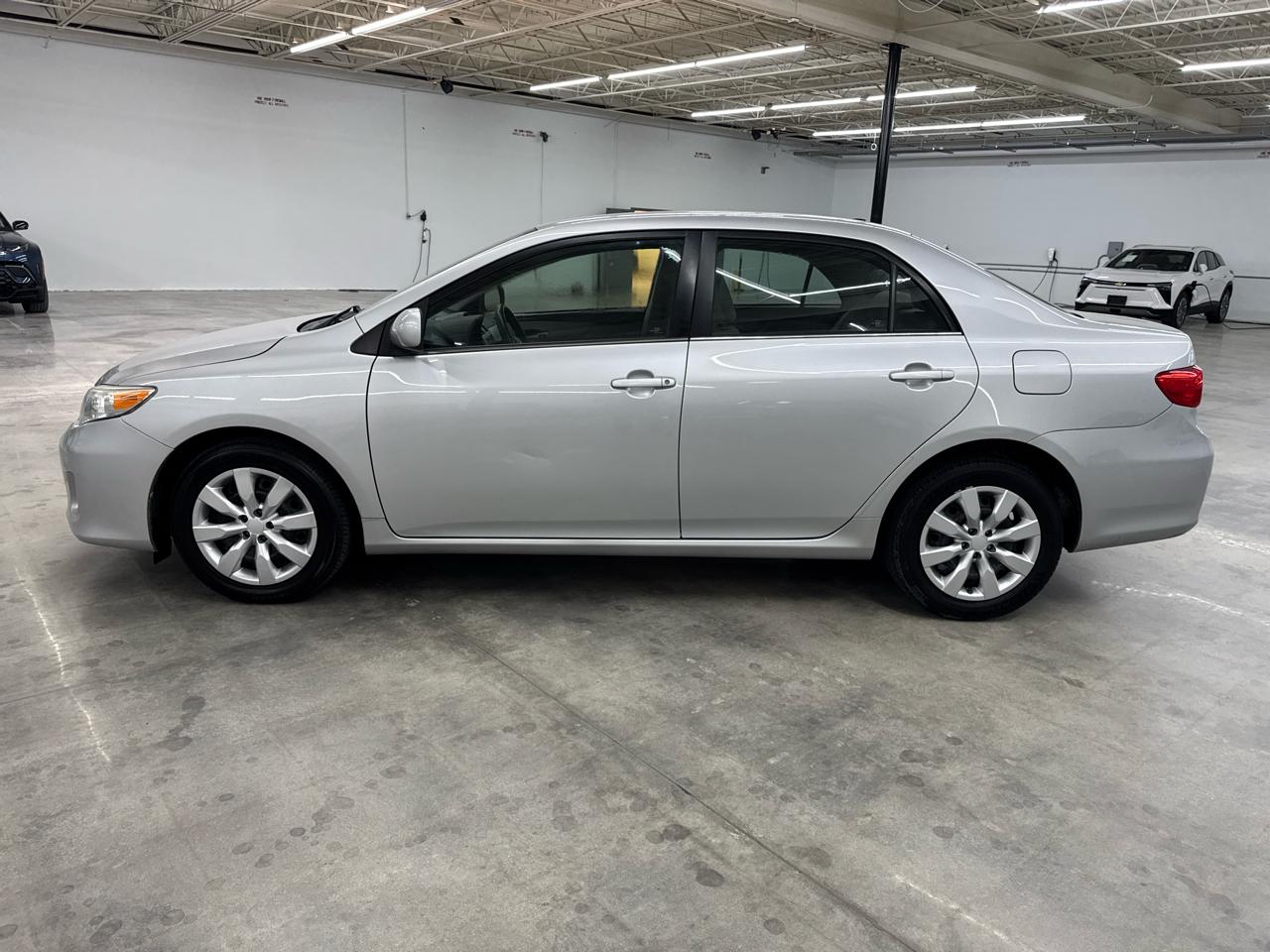 Toyota Corolla 4dr Sdn Auto L (Natl) 2013